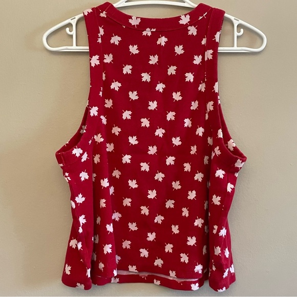 4/$10🎄Old Navy Red & White Canada Maple Leaf Ribbed Tank Top - Picture 5 of 6